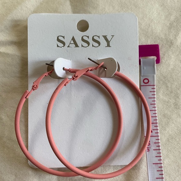 Pink hoop earrings - Picture 2 of 2